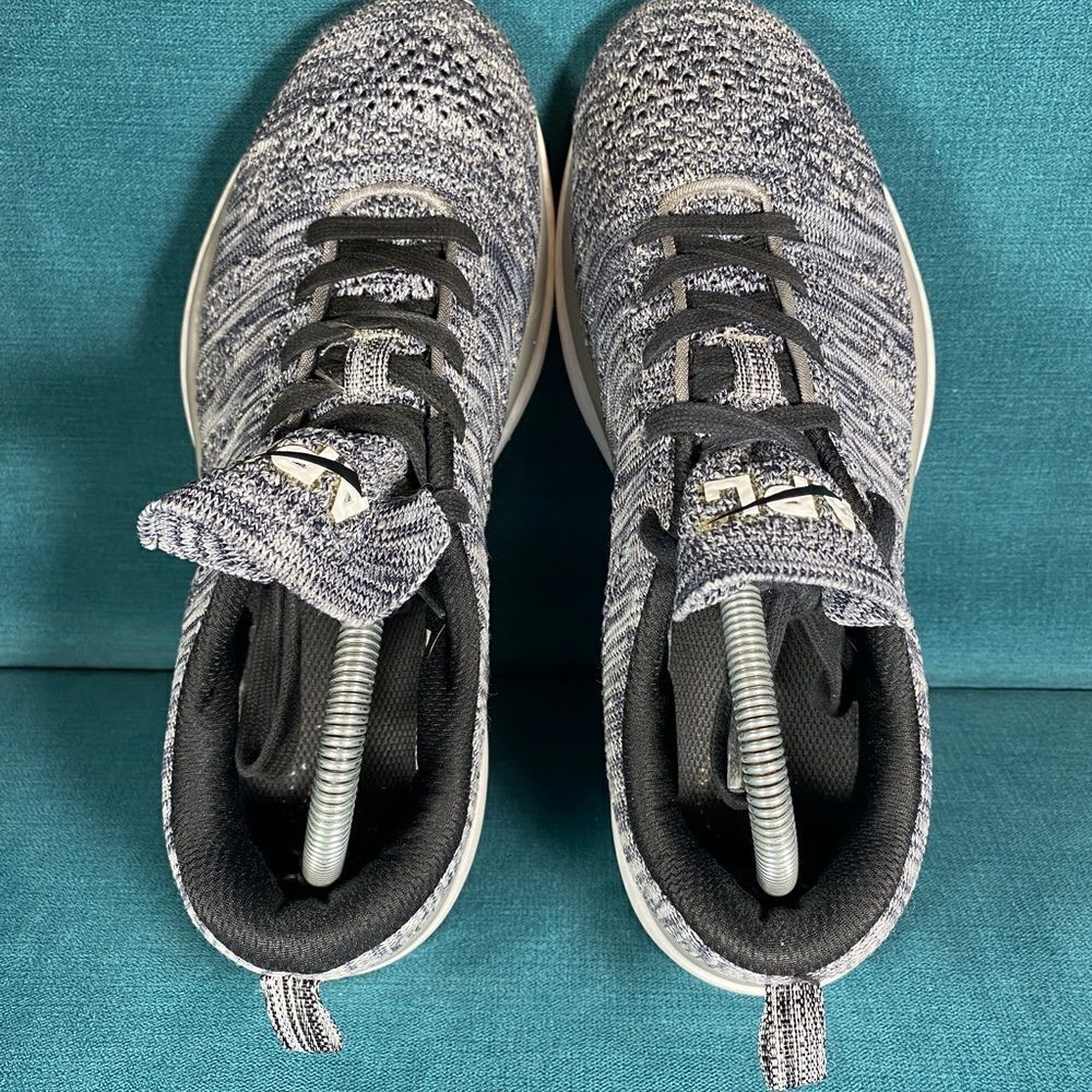 Size 10 - Women’s APL Techloom gray running shoes - image 6